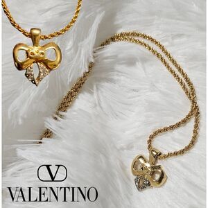 Valentino -ONLY ONE- Gold Bow & Rhinestone Pendant 16" Necklace, Vintage Y2K